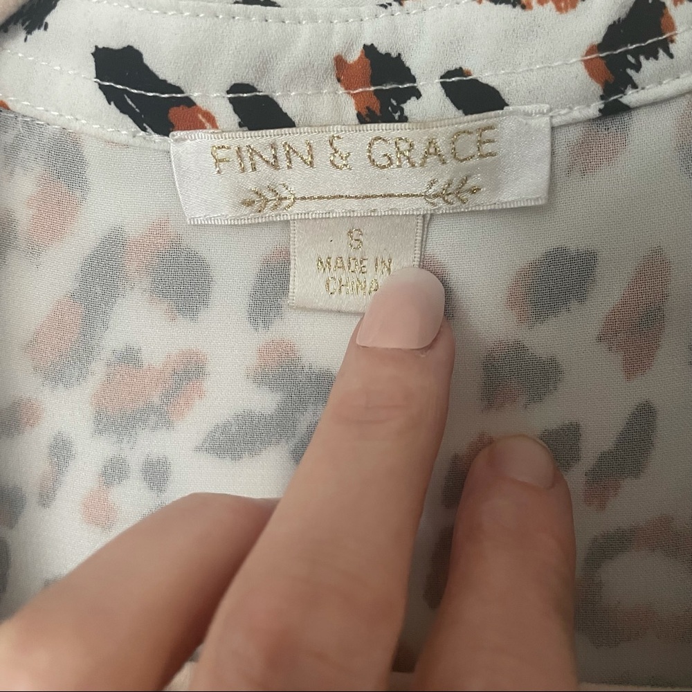 Leopard Print Blouse - Picture 7 of 7